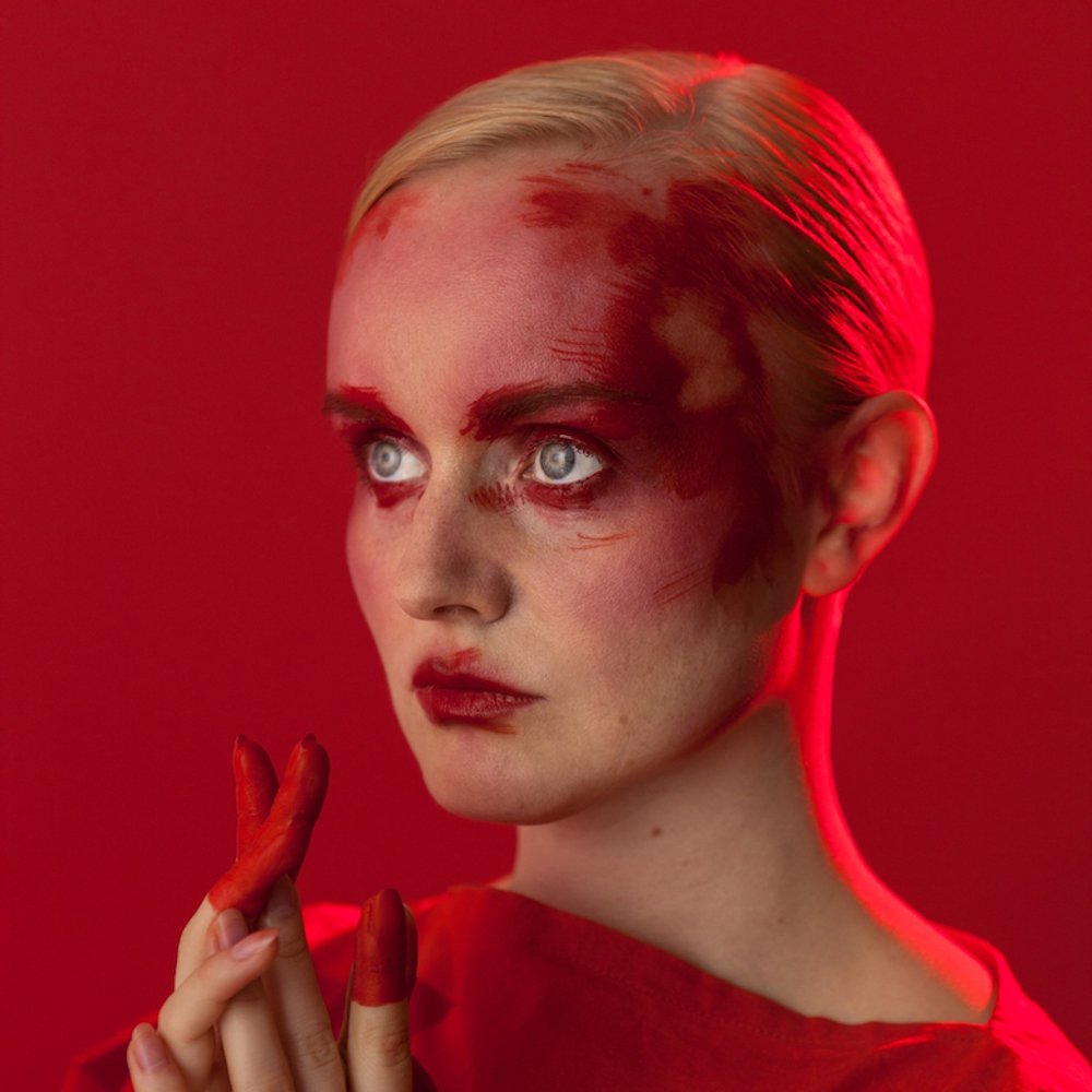 TAPAHTUMA PERUTTU: The Hearing, Tiiu Helinä